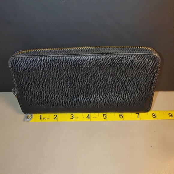 Coach Black Leather Zip Around Wallet Card Holder Pocket Gold Hardware Organizer - Picture 4 of 11